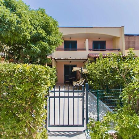 Deliziosa Villetta Mare Indipendente مارينا دي بيستيتشي المظهر الخارجي الصورة